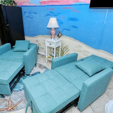 Waterfront Room, Heated Pool, Tiki Bar & Grill South Bradenton Buitenkant foto