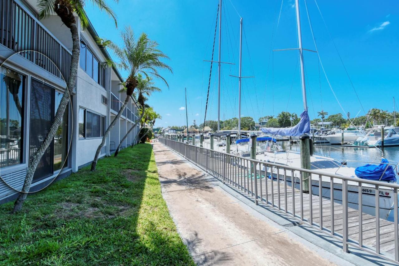 Waterfront Room, Heated Pool, Tiki Bar & Grill South Bradenton Buitenkant foto