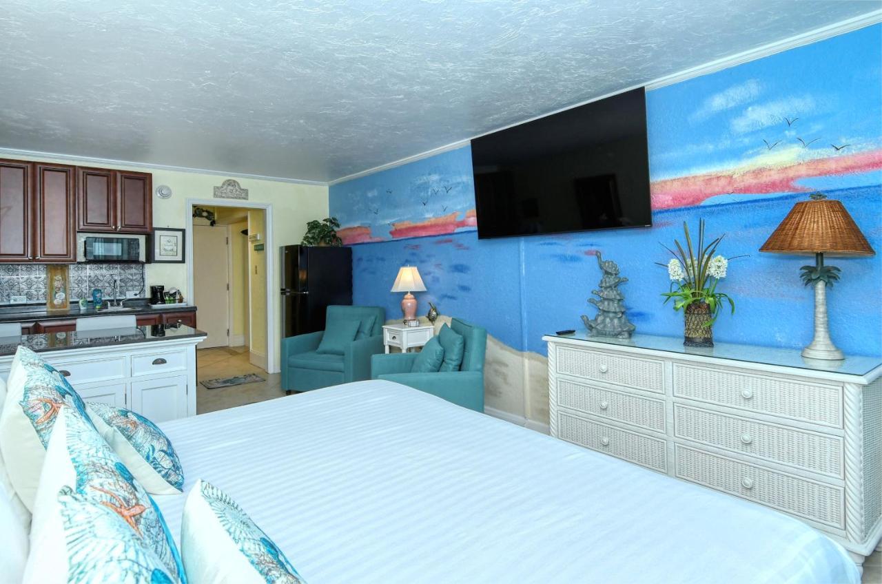 Waterfront Room, Heated Pool, Tiki Bar & Grill South Bradenton Buitenkant foto